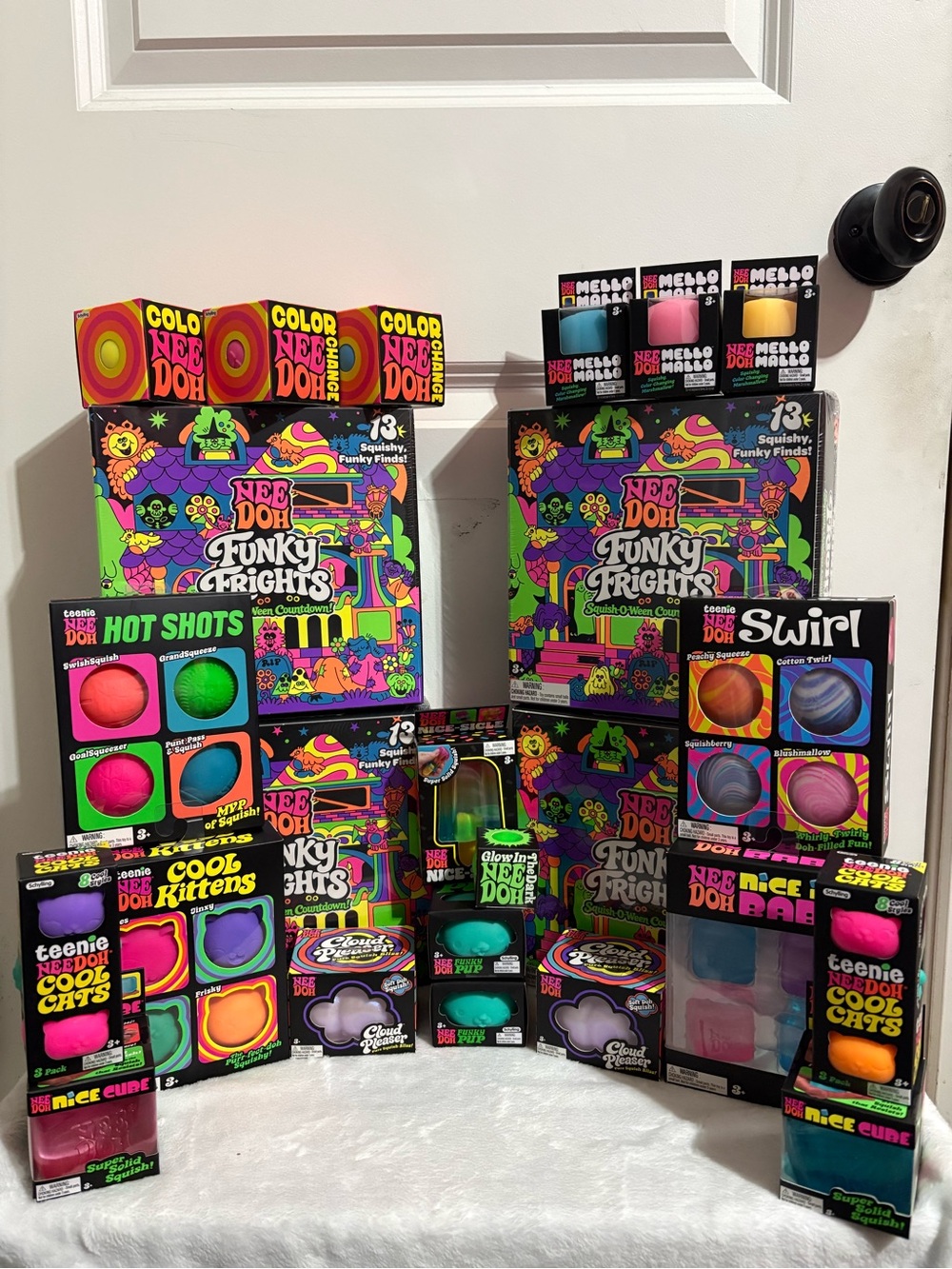 Funky Frights Kids Toy Set - Neon Multi-Color Squishy Play Dough